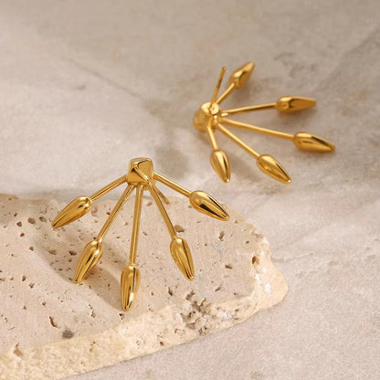 Lustrous Arrow Spike Earrings