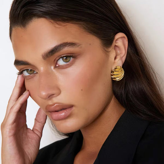 Sea Breeze Geometric Earrings (Shell Shaped)