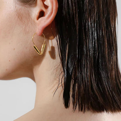 Lustré Luxe Triangle Earrings